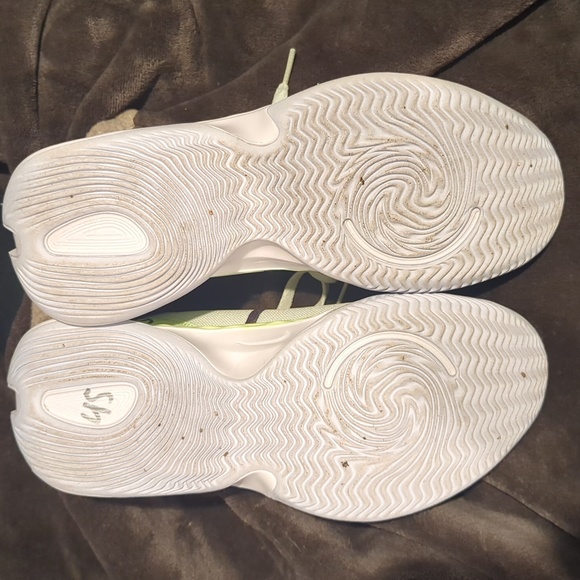 Nike Renew Elevate 3 "Volt" - Picture 5 of 5